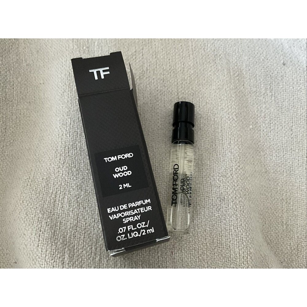 TOM FORD- Oud Wood 2ML Sample New In Box Eau De Parfumerie .07 Oz - Picture 2 of 3